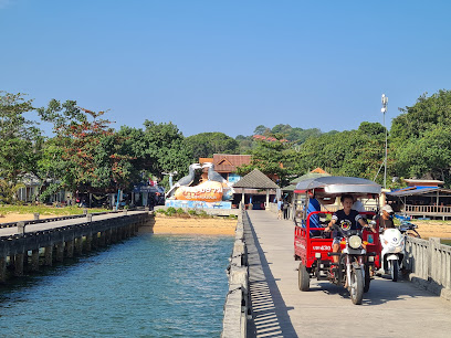Koh Phayam Pier