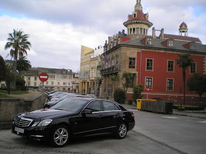 Taxi Arturín Ribadeo