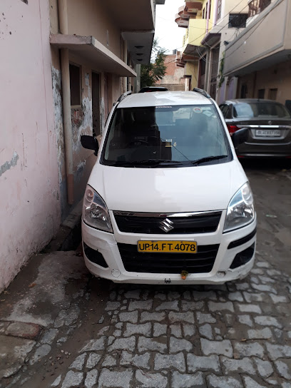 Hani Travels. Daily taxi modinagar to Noida Vaishali