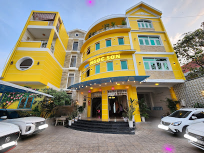 Ngoc Son Hotel