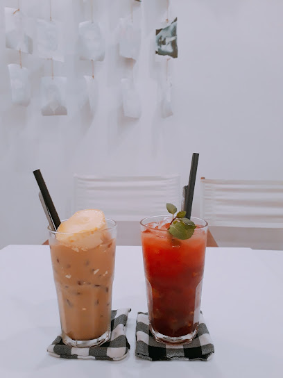 185+4 Café