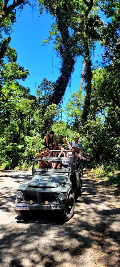 Passeios Ilhabela - Passeio de Escuna, Jipe e Lancha