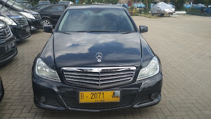 Bluebird Pool Sutoyo