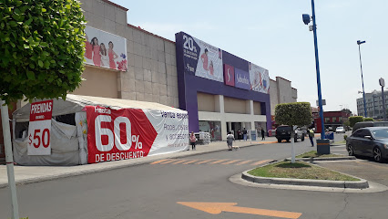 Suburbia Plaza Oriente