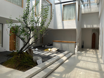 Nayun Xingkongsu Hotel