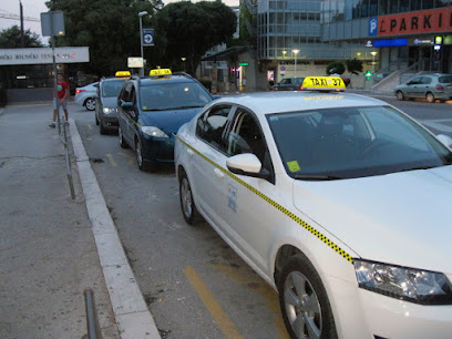AUTO TAXI SPLIT & RADIO TAXI & GRADSKI TAXI SPLIT
