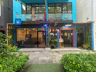 CLUB BLU
