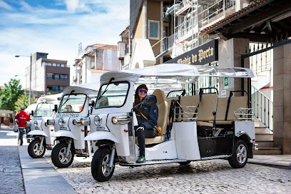Tuk Tuk Theo