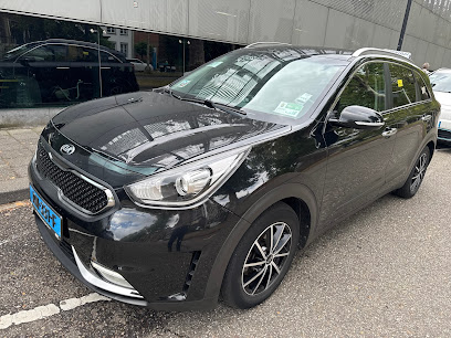 Riyaan Taxi Dordrecht