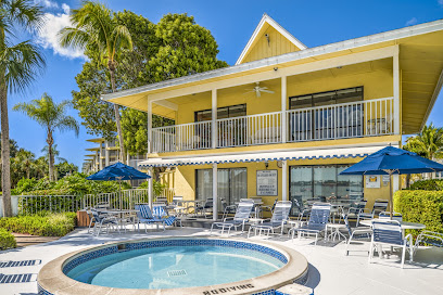 Hilton Vacation Club Charter Club Naples Bay