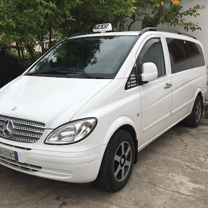 taxi Lipari Dario e Debora