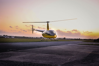 Helinat - Air Taxi | Kurs pilota śmigłowca | Loty helikopterem | Loty widokowe - Warszawa