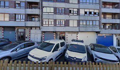 Taxi Gustavo Bermeo 9 Plazas