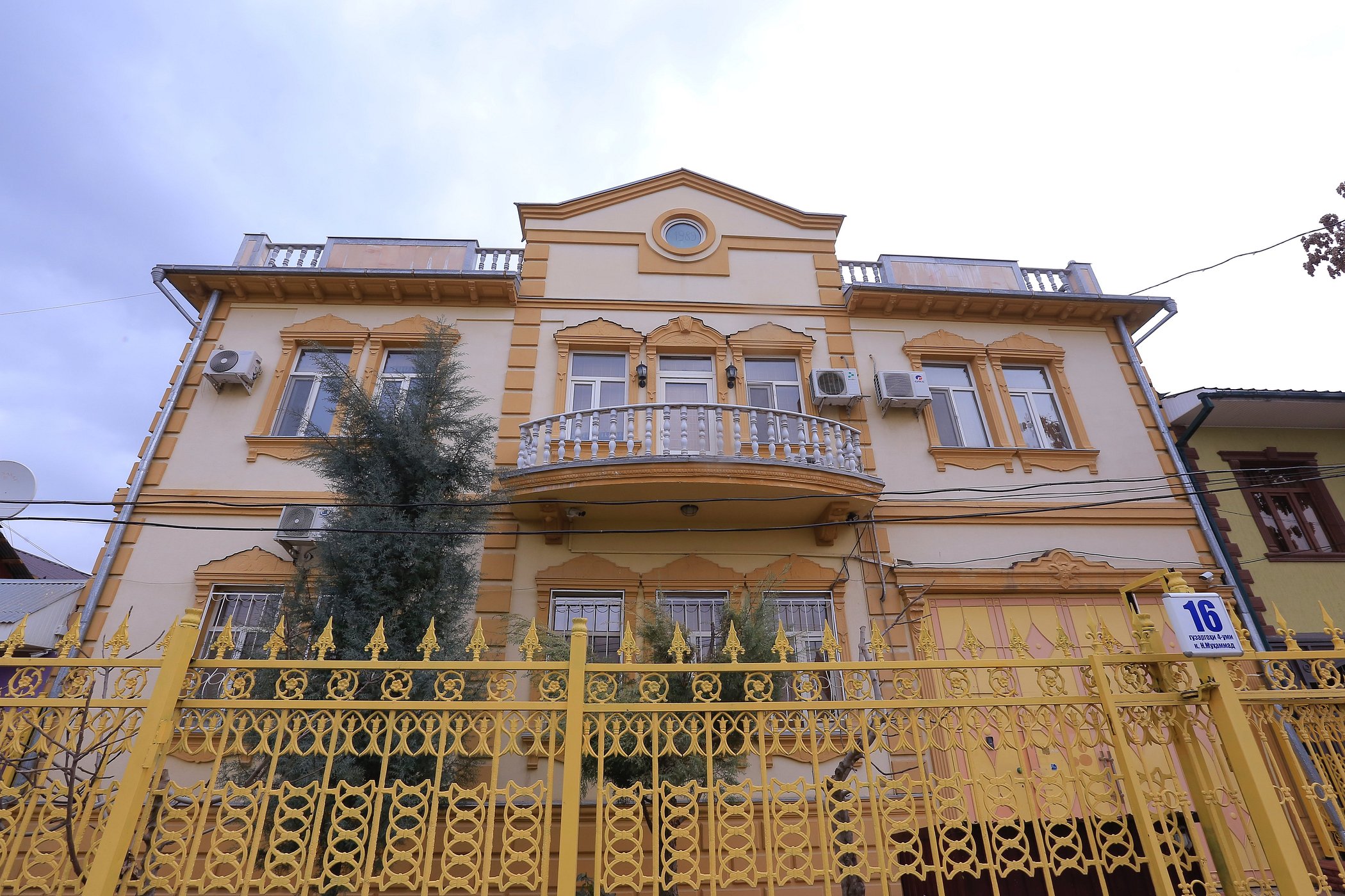 Yellow Hostel