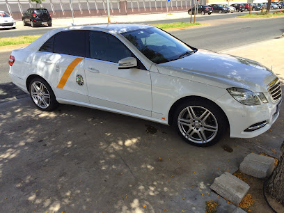 Taxi Sevilla Mercedes