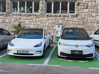 E TAXI
